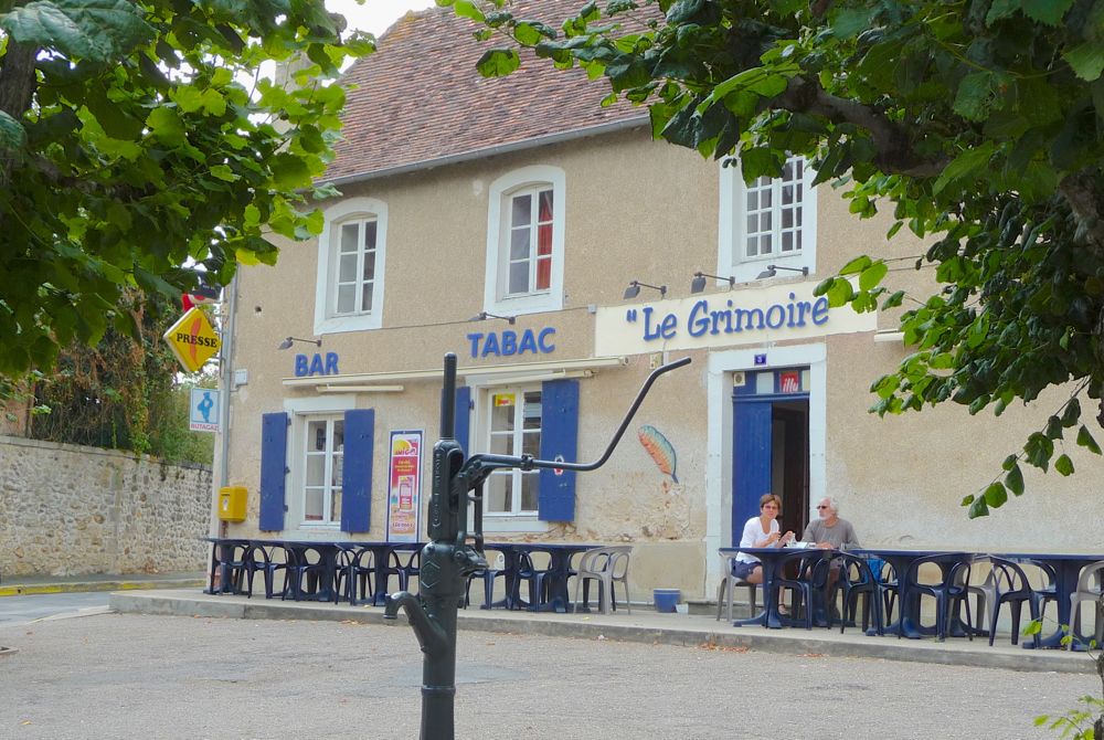 Bar Le Grimoire - Terrasse